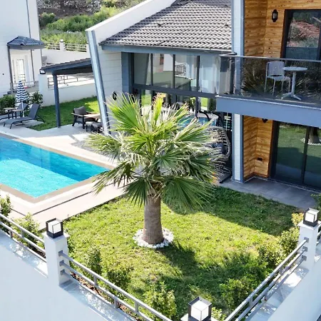 فيلة Turuncta Ozel Havuzlu Luks Marin 2 *