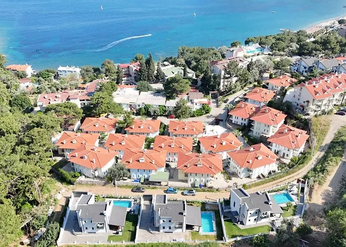 Villa Turuncta Ozel Havuzlu Luks Marin 2