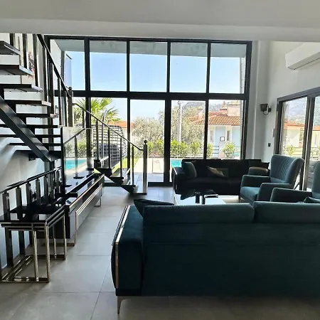 Turuncta Ozel Havuzlu Luks Marin 2 Villa